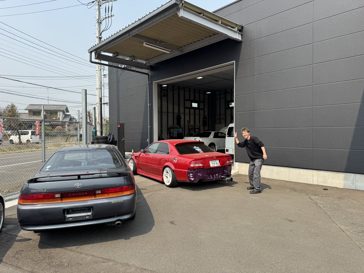 KP_garage's tweet photo. この前のツイートでデスクを頂けることになった日高市にある車屋さん！
若いのにめちゃくちゃしっかりされてて素晴らしい方でした😁
整備全般対応可能だそうなのでみなさんも是非利用してみてください👌
また来ます！w https://t.co/WszEXIgHnA