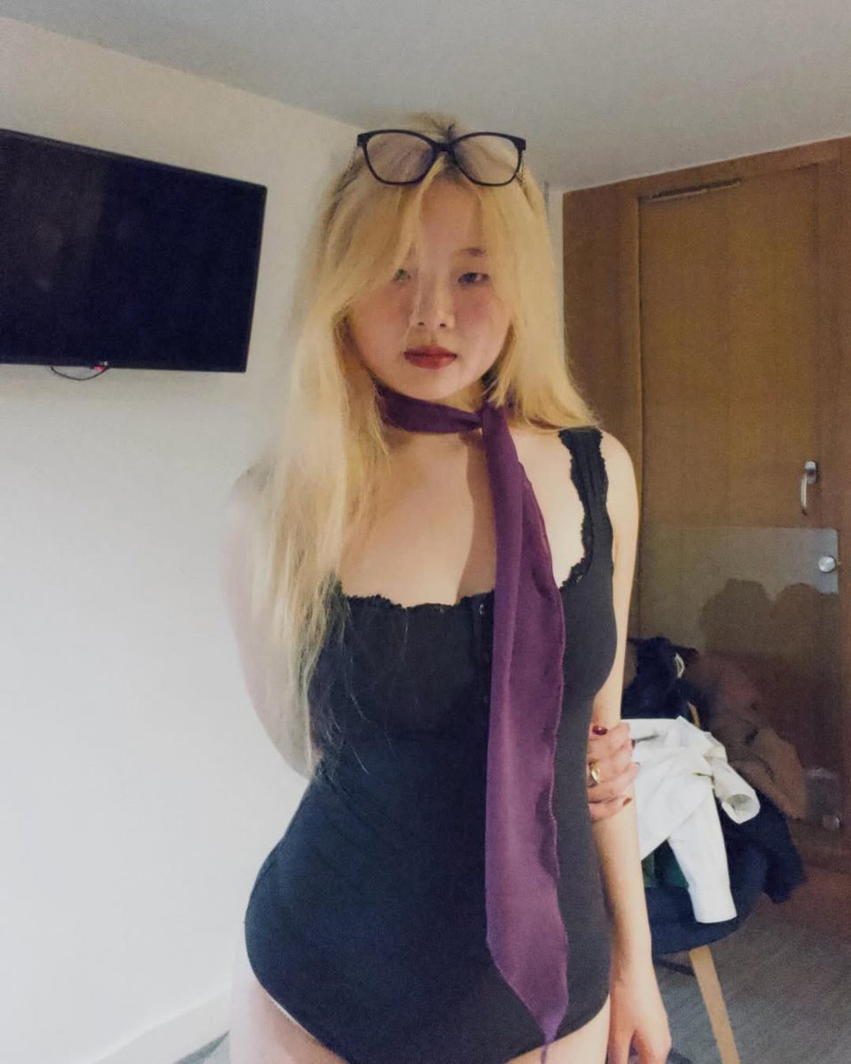 kupt1985's tweet photo. 小姐妹全世界飞参加电音节，每天都在吃不同的洋屌，越来越风骚了。#反差 #原味 #原味丝袜 #原味内裤 #丝袜 #袜子 #恋足 #足控 #原味丝袜 #臭袜�� #原味内裤 #原味袜子 #舞蹈生的日常 #舞蹈生 #舞蹈 #女大学生原味 https://t.co/aY3y0hBv7f