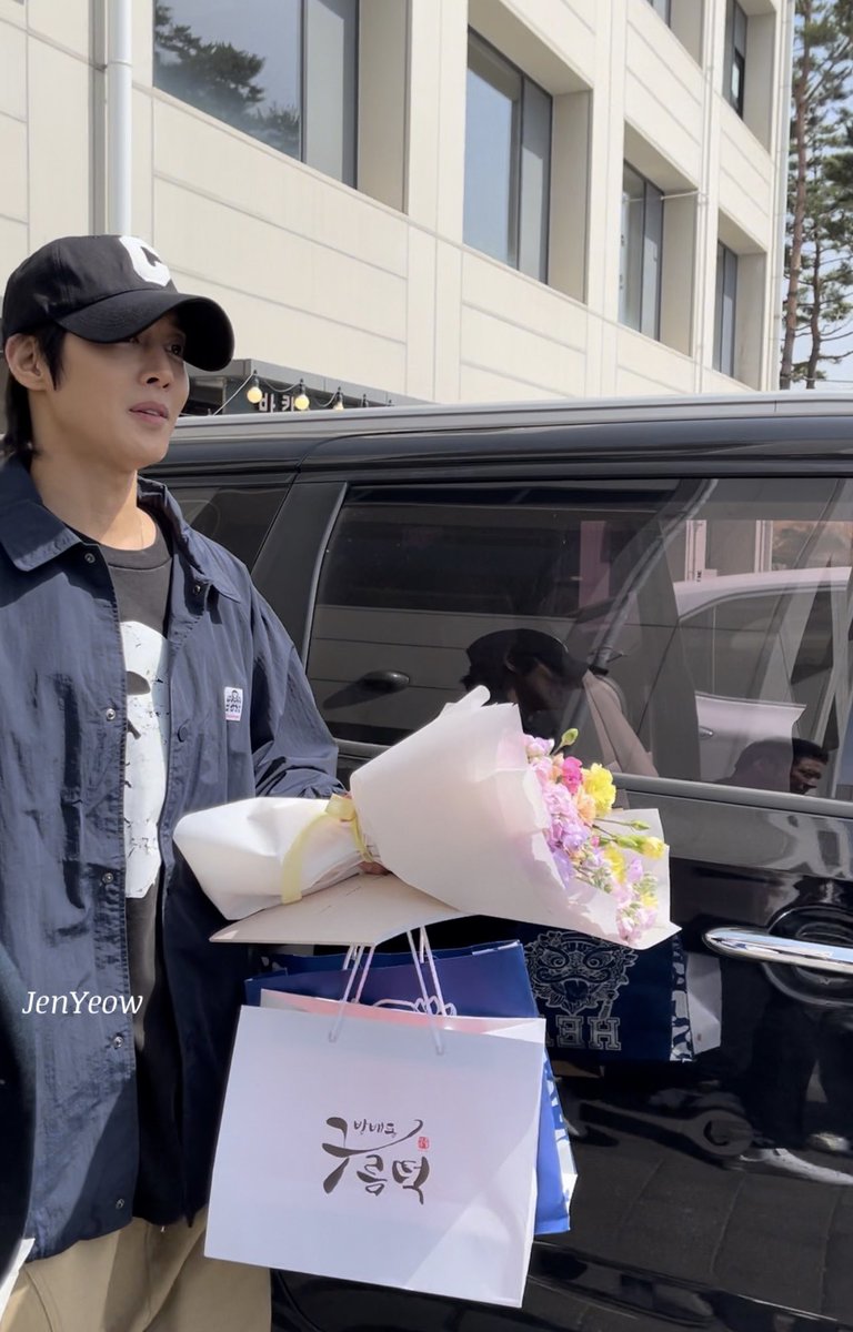 Pause: to pause for a moment 
Art Exhibition - Nodeul Island Nodeul Gallery Hall [2025.03.26]

#KIMHYUNJOONG
#김현중 
#artexhibition
#nodeulisland