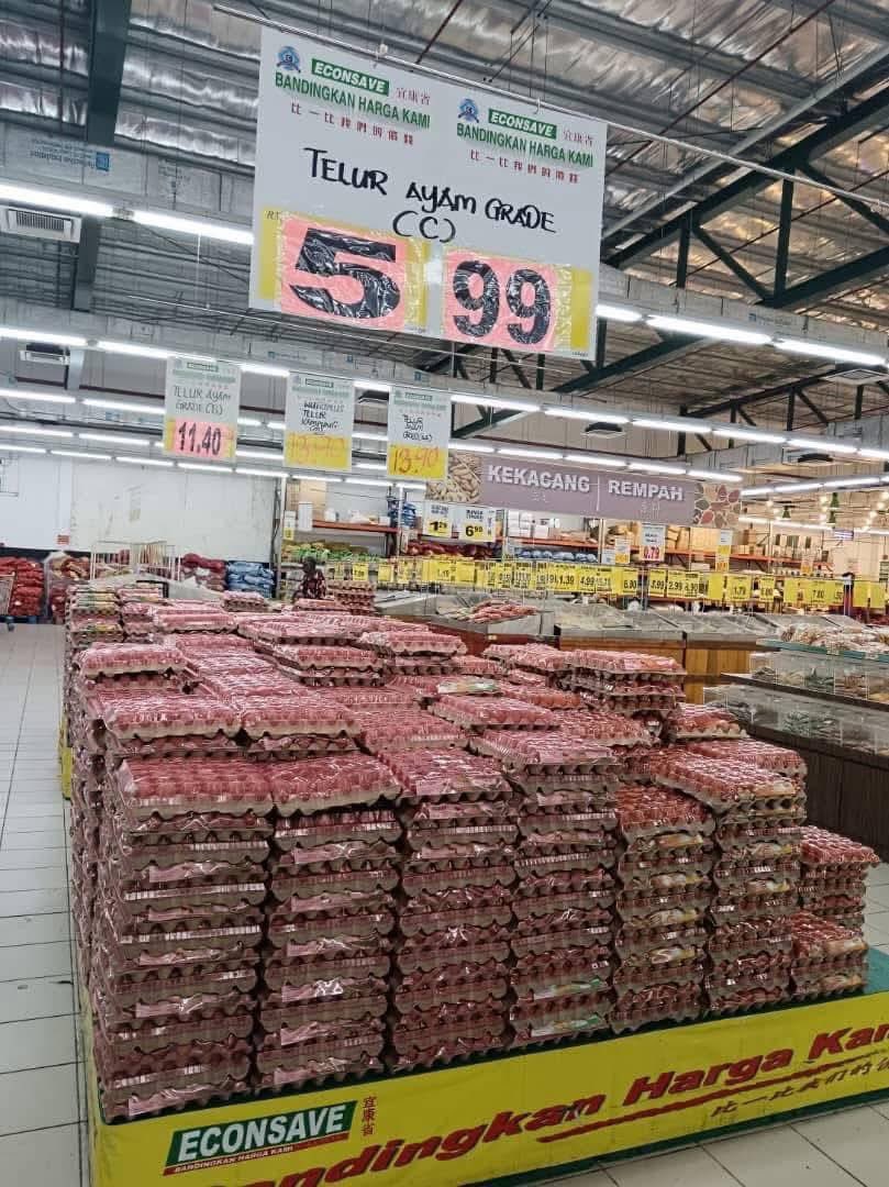 cheajibsayang's tweet photo. Harga roti john dah turun ke belum? https://t.co/O1rrVsskBu