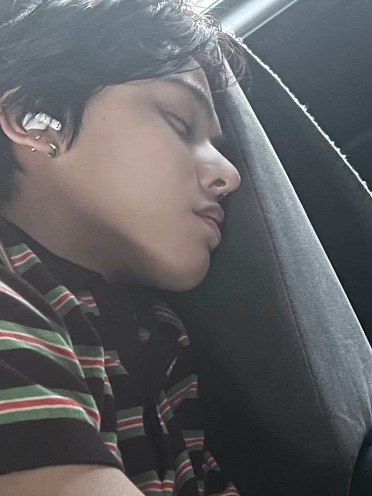 wish! gaess mo tanya, foto riku yg ini darimana ya??