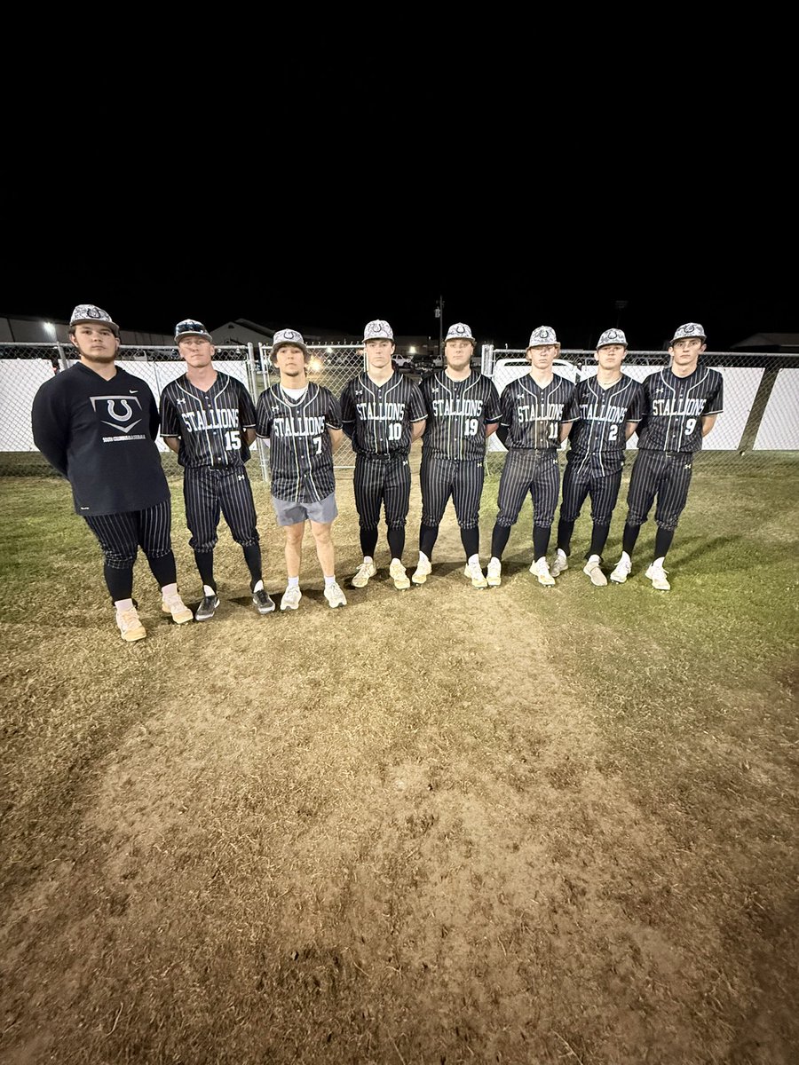 BriarJohnson10's tweet photo. Keep rolling W against East Columbus 7-4 https://t.co/wWk7TdoLm4