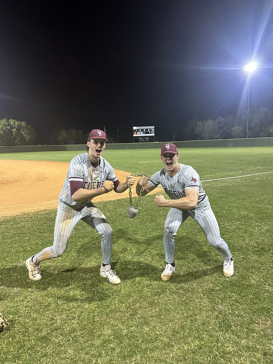 DSTigerBaseball (@dstigerbaseball) on Twitter photo Tigers get the big 2-1 win over Bowie to move to 4-1 in district play! Push the Rock Players of the Game <a href="/cooper_rummel/">Cooper Rummel</a> 6 1/3 inn 4 hits 1 R 8 Ks and <a href="/TaylorTracey20/">Taylor Tracey</a> who went 3-4 with 2 SBs! #PTR Tigers get the big 2-1 win over Bowie to move to 4-1 in district play! Push the Rock Players of the Game <a href="/cooper_rummel/">Cooper Rummel</a> 6 1/3 inn 4 hits 1 R 8 Ks and <a href="/TaylorTracey20/">Taylor Tracey</a> who went 3-4 with 2 SBs! #PTR