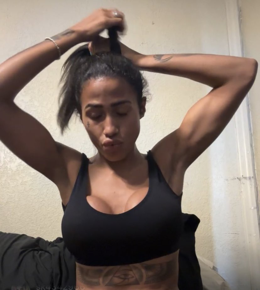camillathetrans's tweet photo. #havaryk former model now a crackhead 
#tragic https://t.co/L4RyUWYJ55