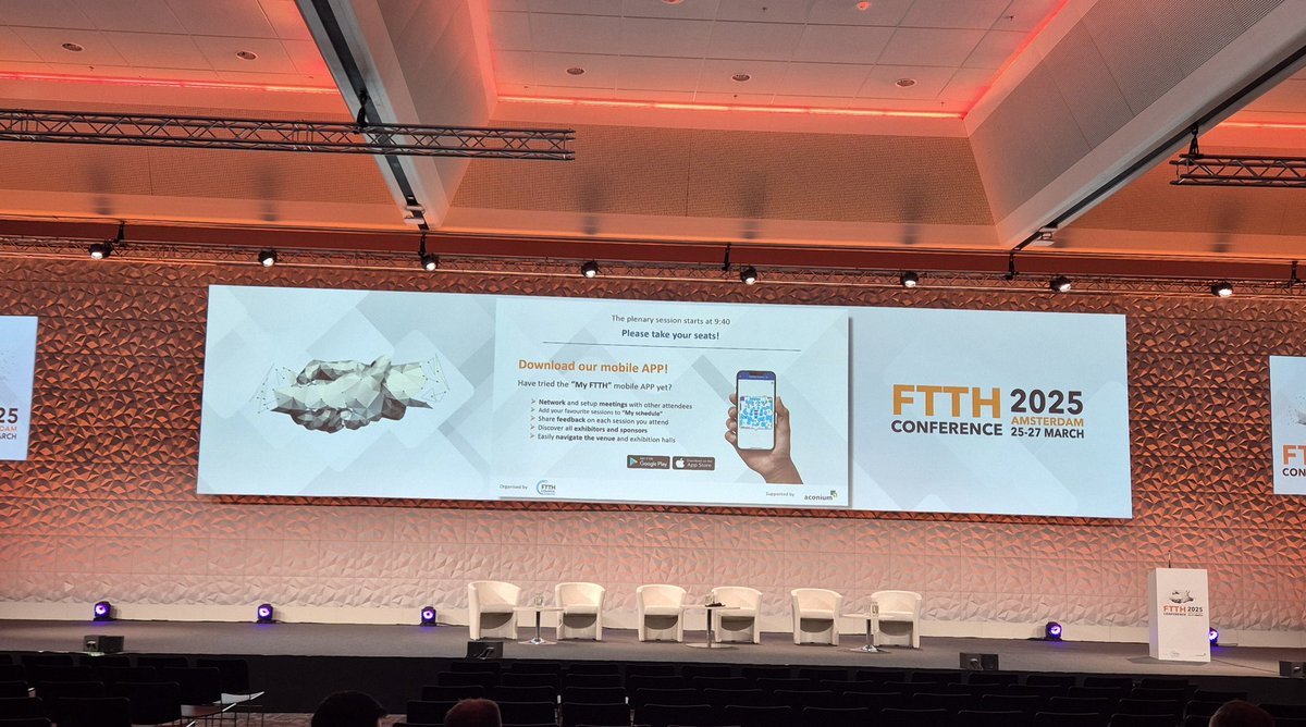 Niall_P_H's tweet photo. The stage is set for the opening Keynote for FTTH2025 @SonalakeHQ https://t.co/63XBLPO8lJ