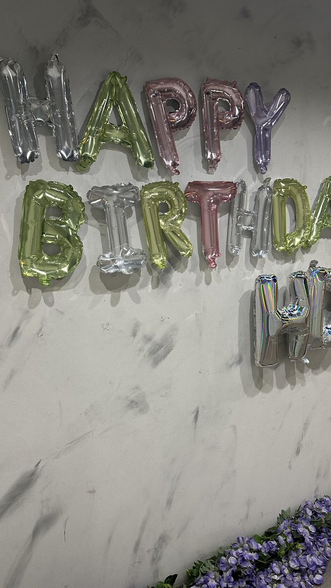 it's so nice here 🥹 happy birthday handong!!

#사연왔어요_동디
#우린_이렇게_널_사랑하고_있어
#From_Somnia
#HappyHANDONGDay