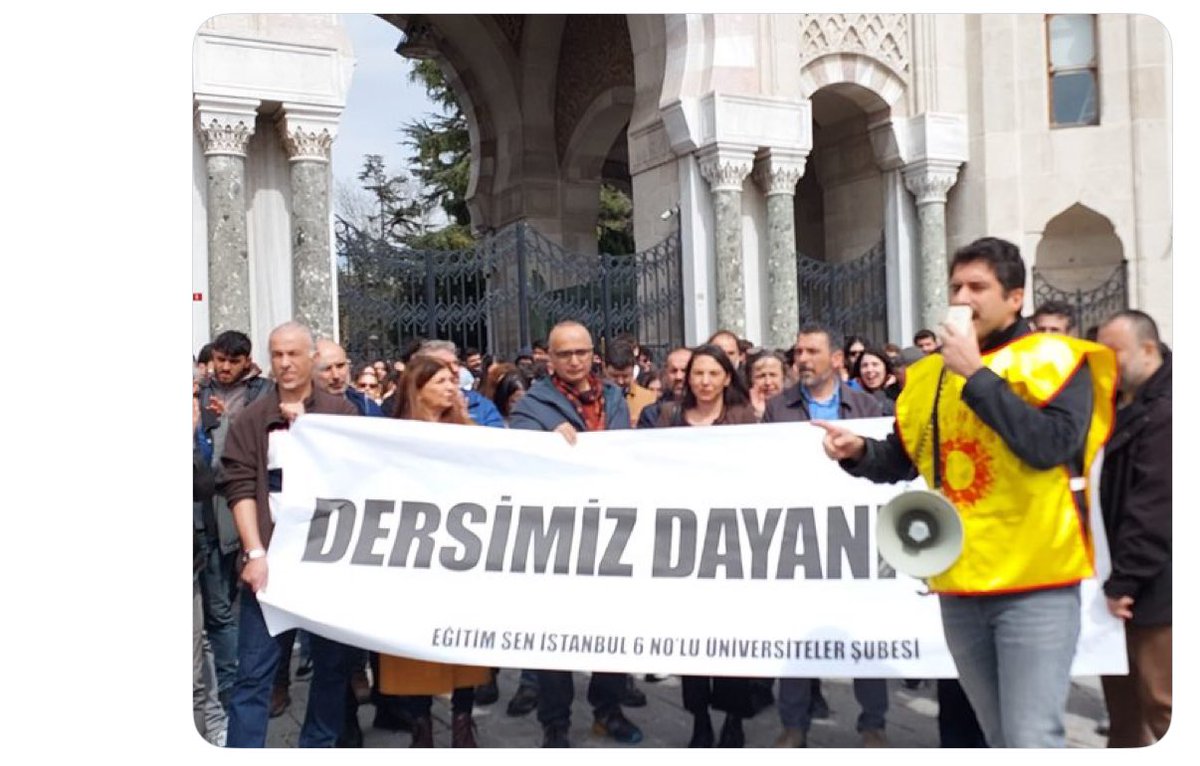 hawa_cinar's tweet photo. Memlekete hürriyet işçilerle gelecek .Gözaltına alınanlar derhal serbest bırakılsın @dip_org_tr @LeventDolek https://t.co/JLDIpYGq3l