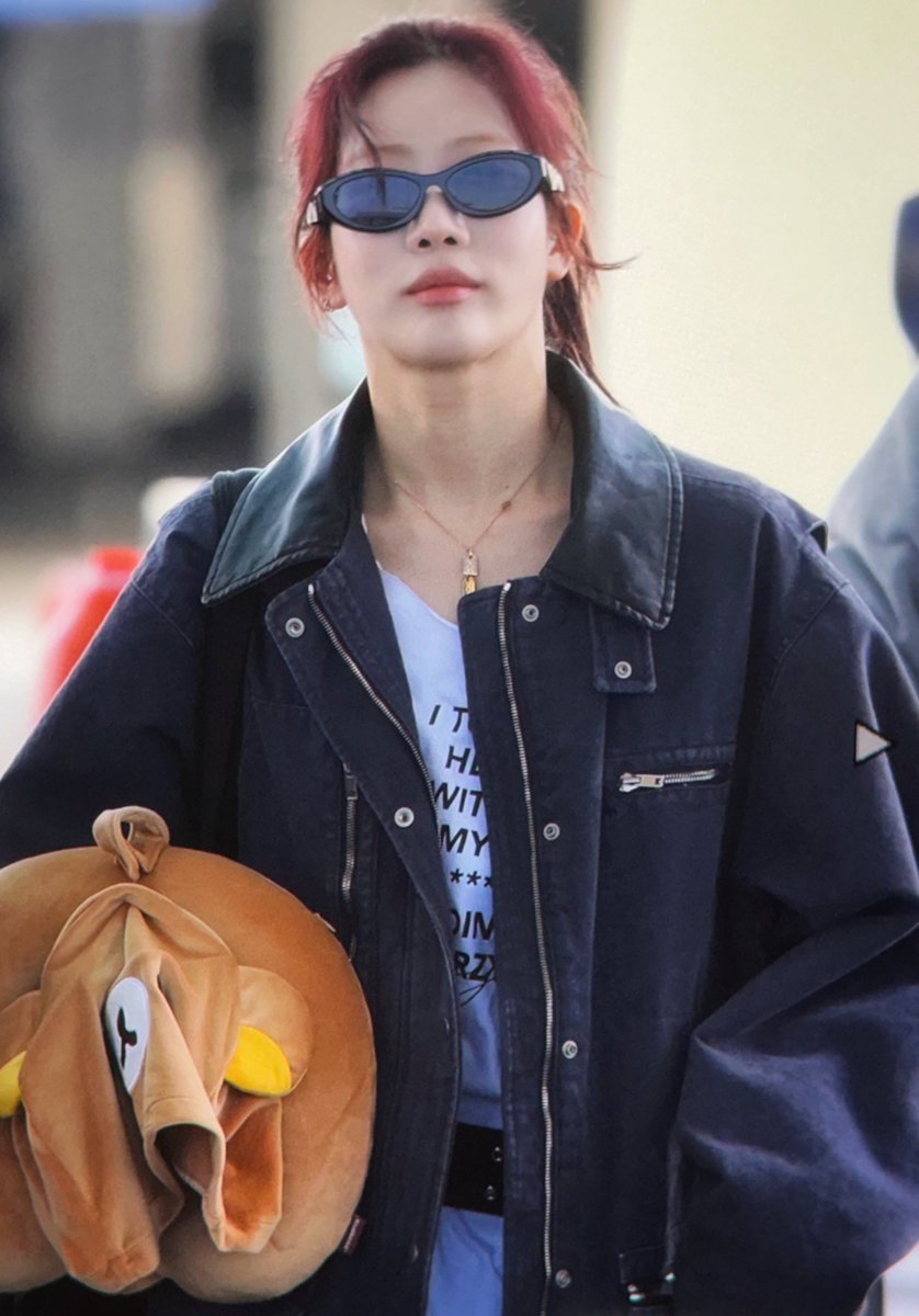 IoonaIoop's tweet photo. she's so cool https://t.co/yyJtJ9TkVC