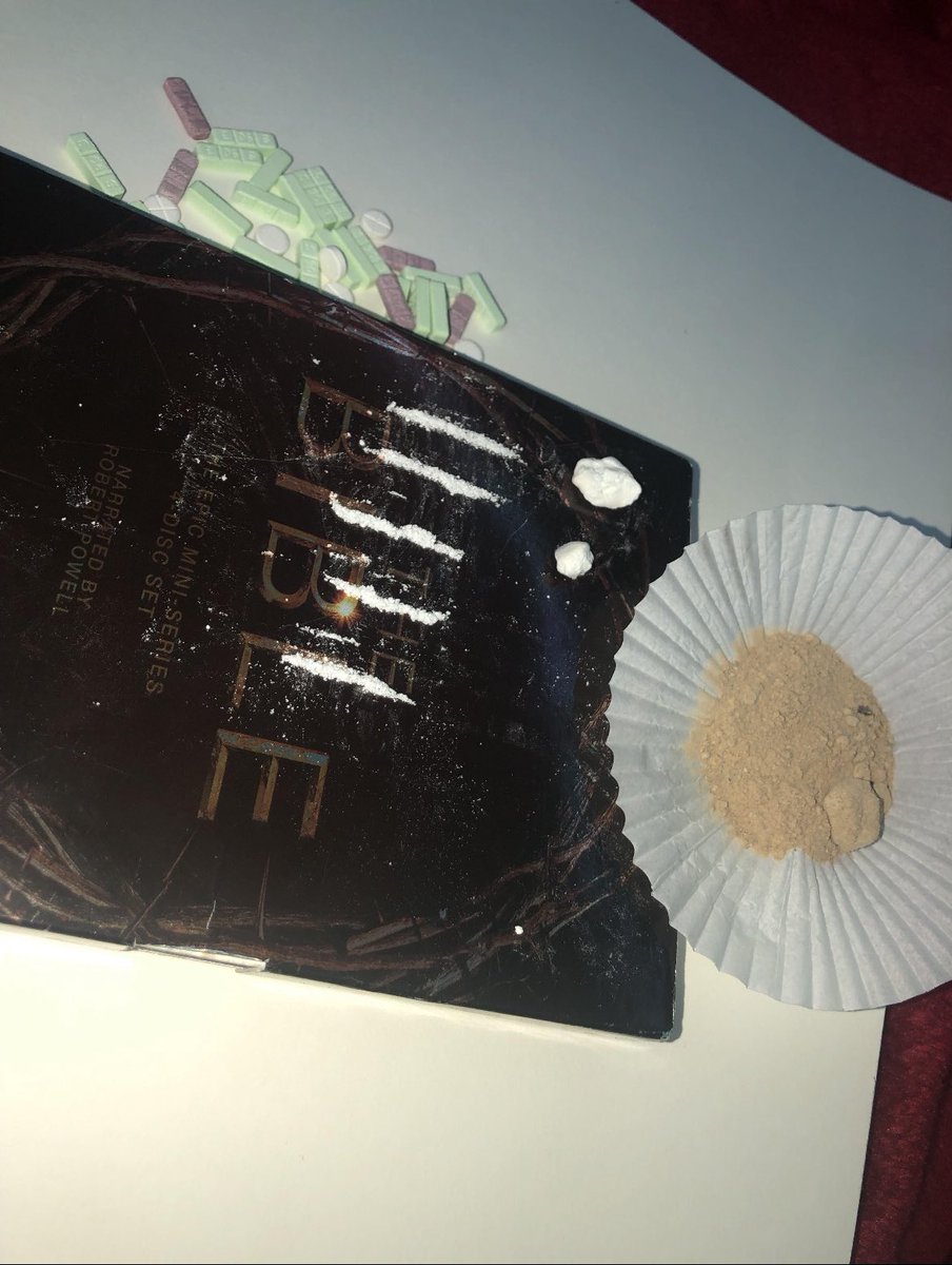 fuccugetmoney's tweet photo. Studying the #TenCrackCommandments https://t.co/yB3xaGWpaM