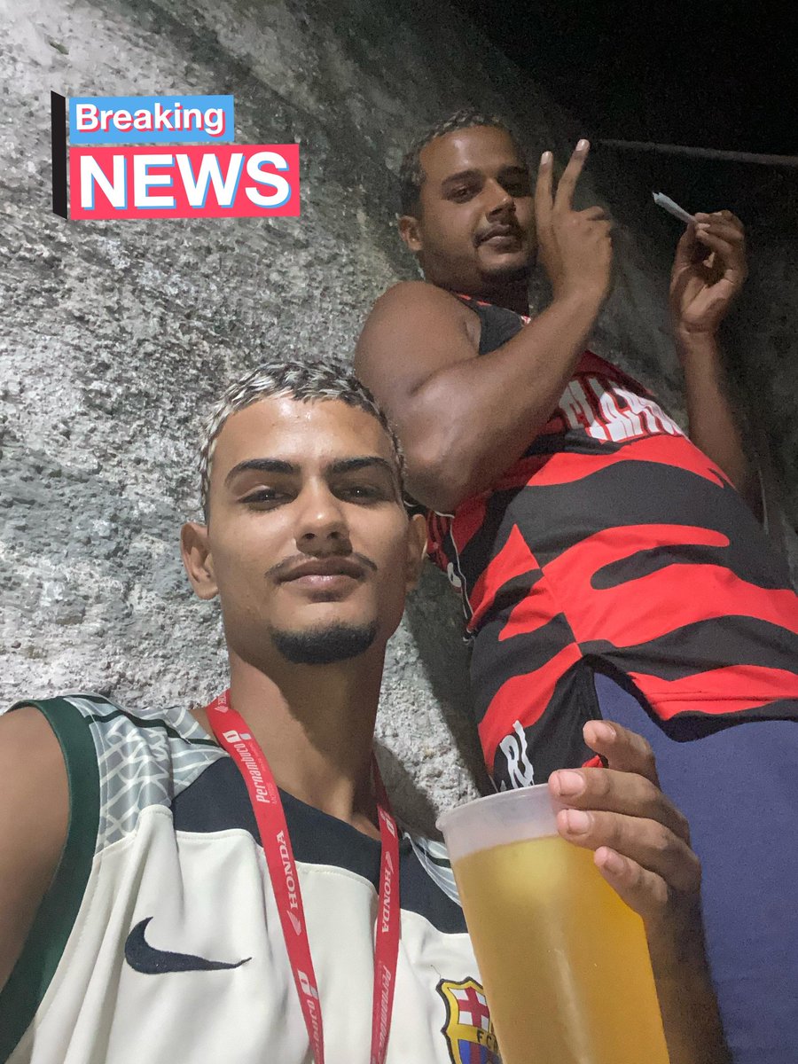 Vnballa22's tweet photo. Bom e novo😉 https://t.co/fzPor8cWyI