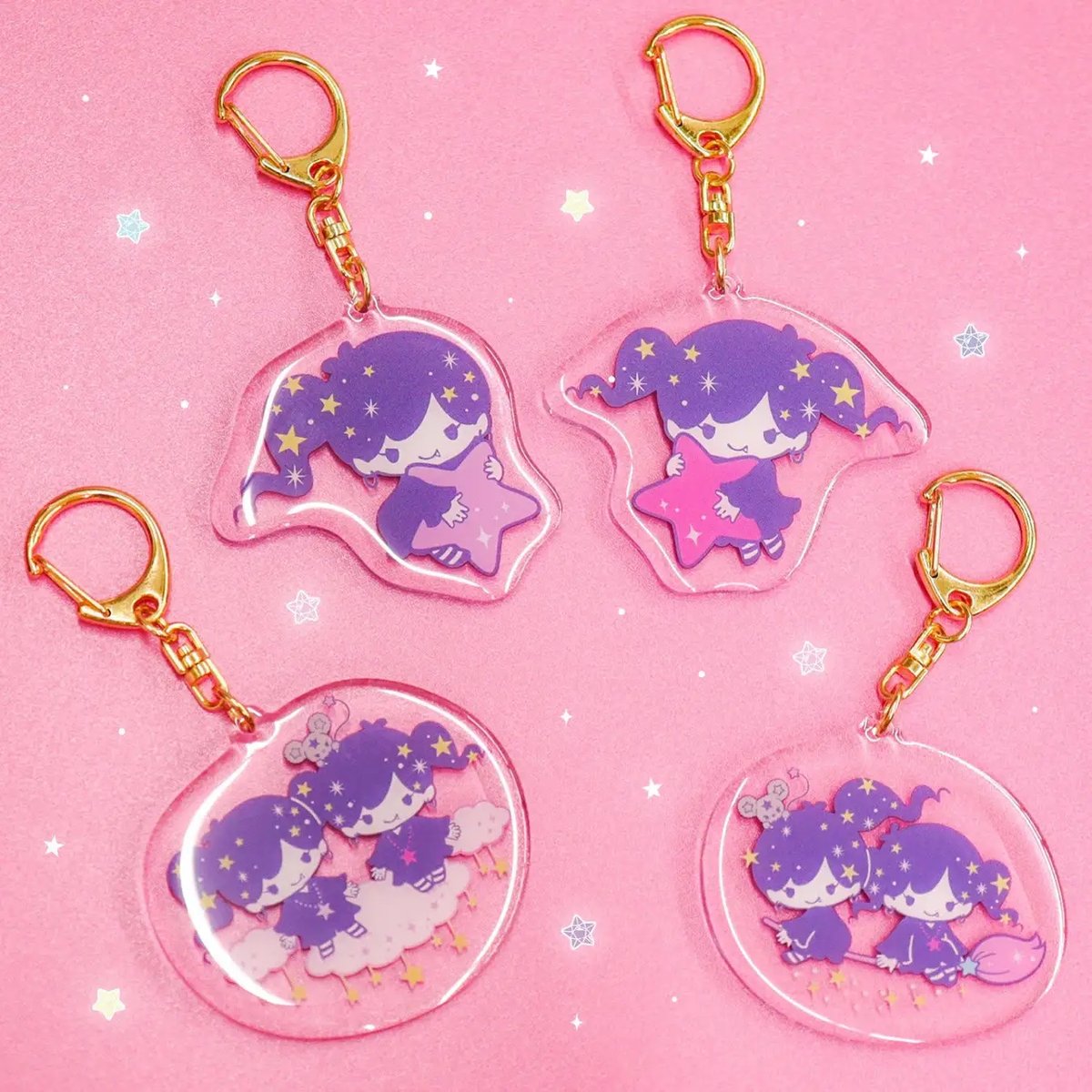 【✨明日3/27(木)より✨】#キキララ の幼なじみ「#マジカルツインコメッツ」の商品が #むにゅぐるみパティオ 対象店舗で発売🌟🎀💐🌈🖤🖤

ポニーテールが特徴のお姉さん「リリ」と、ツインテールが特徴の妹の「ルル」