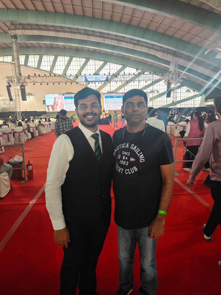 trading_winner's tweet photo. Happy to be at IOC 6.O surat. had a wonderfull session with my team..

#TradersMahakumbh #OfficialAttempt #GuinnessRecord
@jainambroking 
@parikhmilan20 https://t.co/PGCkY5YJYj