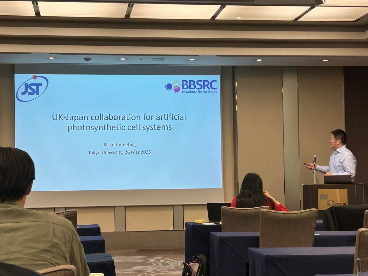 Excited to kick off the UK-Japan collaboration project in Engineering biology for artificial photosynthesis cell systems in Tokyo! Learning many fascinating biologies 😊.