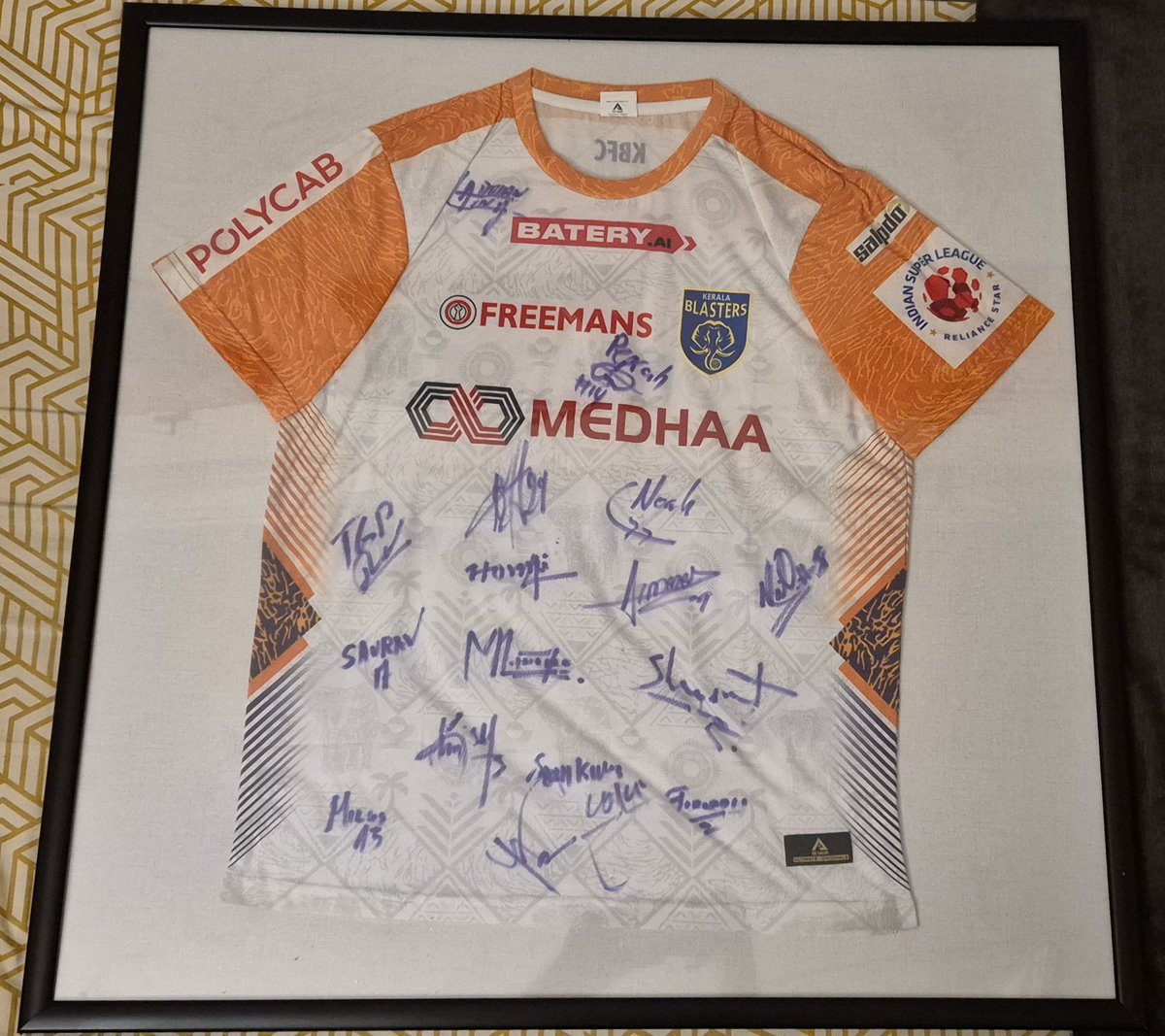 kevbmat's tweet photo. Another gem added to my jersey collection! A truly memorable gift that holds a special place. Just a few more tweaks, and it’s going up on my wall soon. 💛
Huge thanks to @abhik_chatters for this amazing gift! ⚽🔥
#KBFC https://t.co/cai0k0zLqa