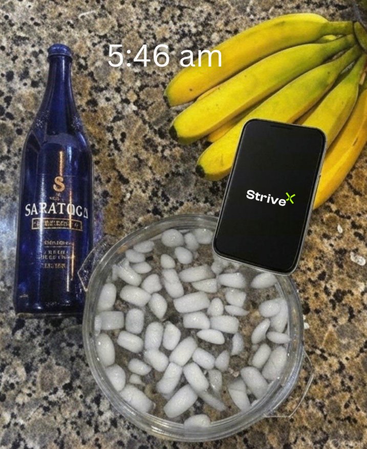 e_etini's tweet image. Starting my early morning with the ultimate longevity stack to lock it in.

🍌🧊 + a @strivex_app session

Daily routine mode 5:46: ON

#Strivex_app #Move2Earn #HealthXCrypto #MorningRoutine