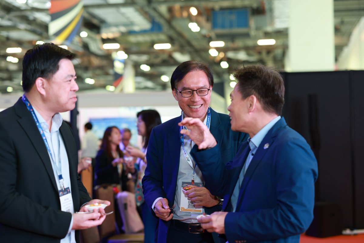 Successful launch of SS 708:2024 at #IASEA2025!

This new SG Standard sets a framework for FLM in aerospace, defining hardware, systems &amp; controls for part fabrication. 

🔗 Register now: buff.ly/WTOJOgv

#interairport