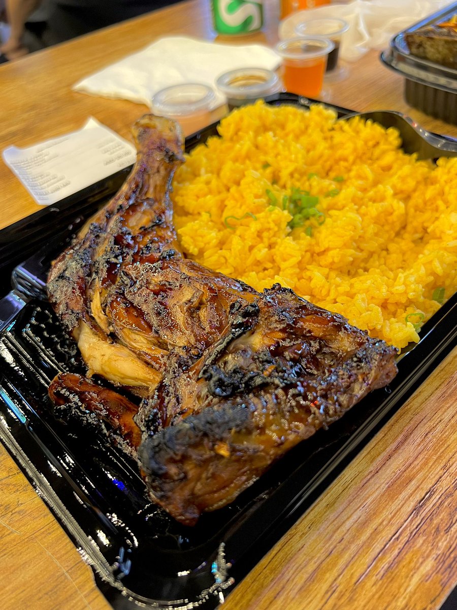 itscahsantos's tweet photo. One of the things I love about food parks in Dubai is the wide variety of options for Pinoys🇵🇭

Every bite feels like a trip back home, making the experience not just about food but about nostalgia and comfort✨ https://t.co/6McFbR475O