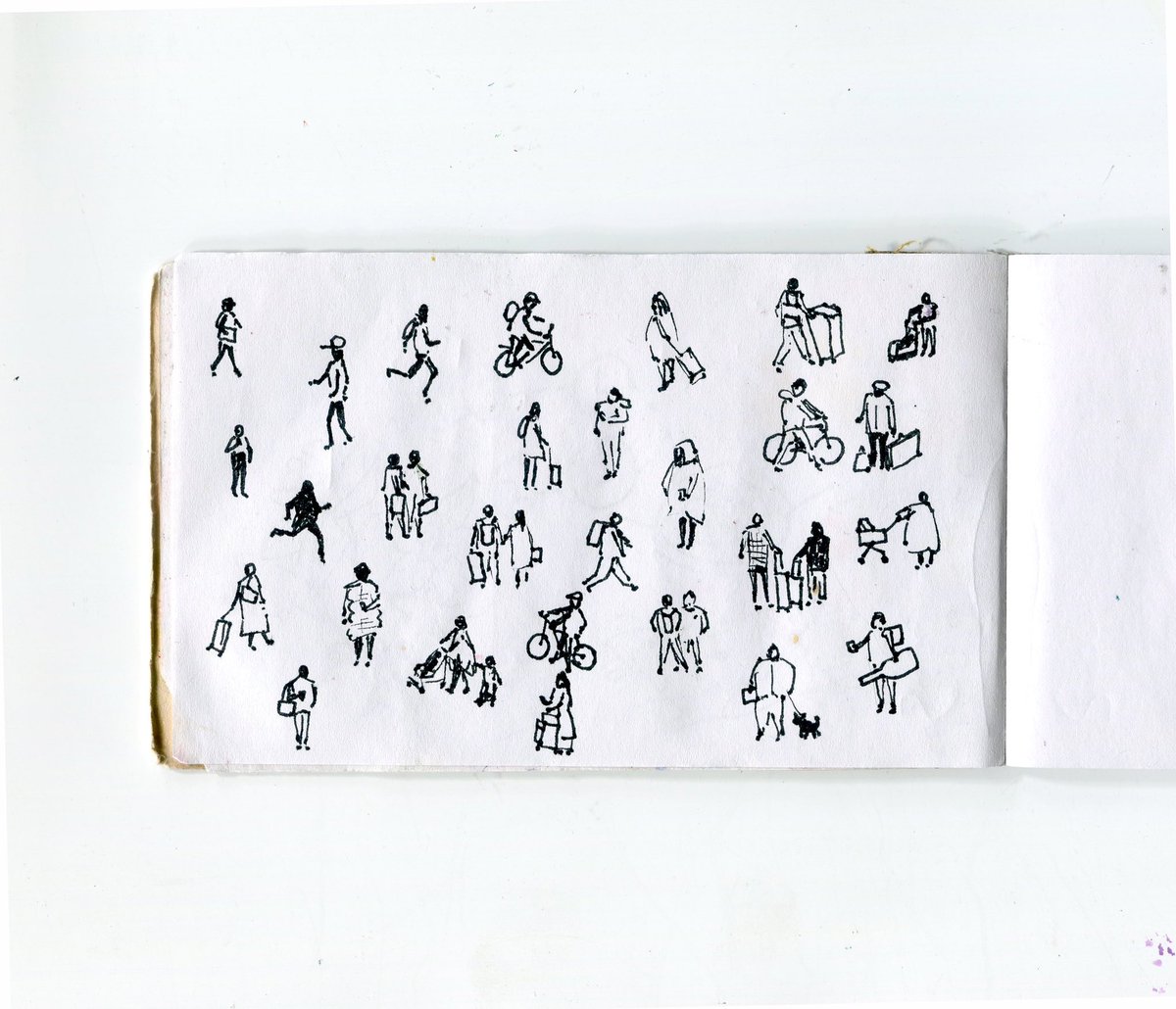 Drawing people as they pass by through London Liverpool Street Station. 
#dailydrawing #people #londonliverpoolstreet #drawing #ArtistOnTwitter #ArtistOnX #thedailysketch