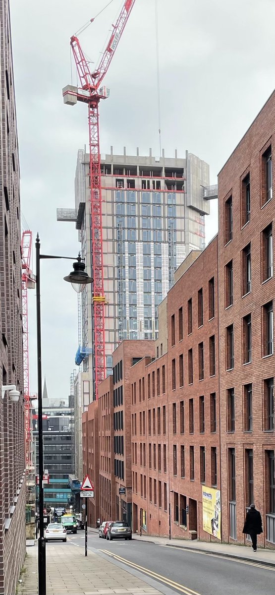 The Sytner Tower has now topped out and shuttering is being removed <a href="/DavidAshleyLtd/">David Ashley Construction</a> #sheffieldissuper p.c. Riverdweller