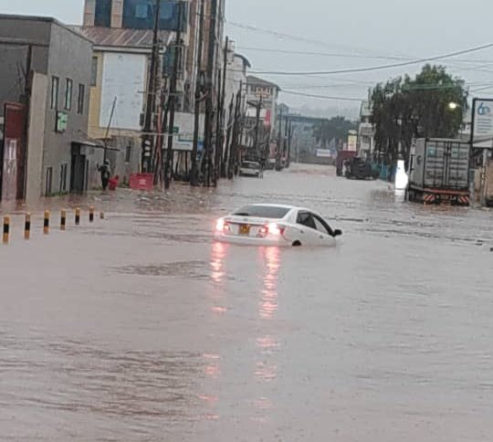 📌Safety Advisory
Following a heavy downpour this morning, Motorists are advised to avoid crossing flooded roads due to the potential dangers, including loss of lives, vehicle damage and loss of control.
Take caution! Here is why you should not Cross flooded roads 👇

📌Hidden