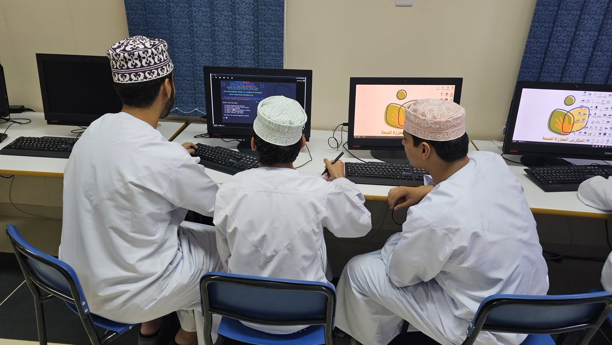 a_s_alkudami's tweet photo. التنافس بين المجموعات والتكريم للفريق الفائز.
#تعلم_رقمي_آمن_ومستدام
@EduDakGov
@EduGovOman 
@DeduAc2021 
@ishraf2022 
@DakhiliyahI https://t.co/1rOlvNJmse