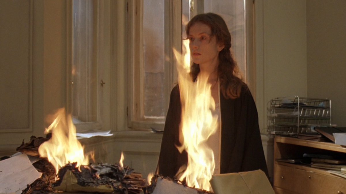 lesbovvitch's tweet photo. malina (1991) https://t.co/NRkSXjDYCB