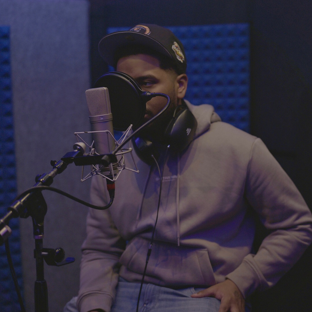 TrueMusicStudio's tweet photo. Small state, big act - Studio session with Rhode Island rapper @FullyLoadedStan 🔥 https://t.co/kTcnUfKRIO