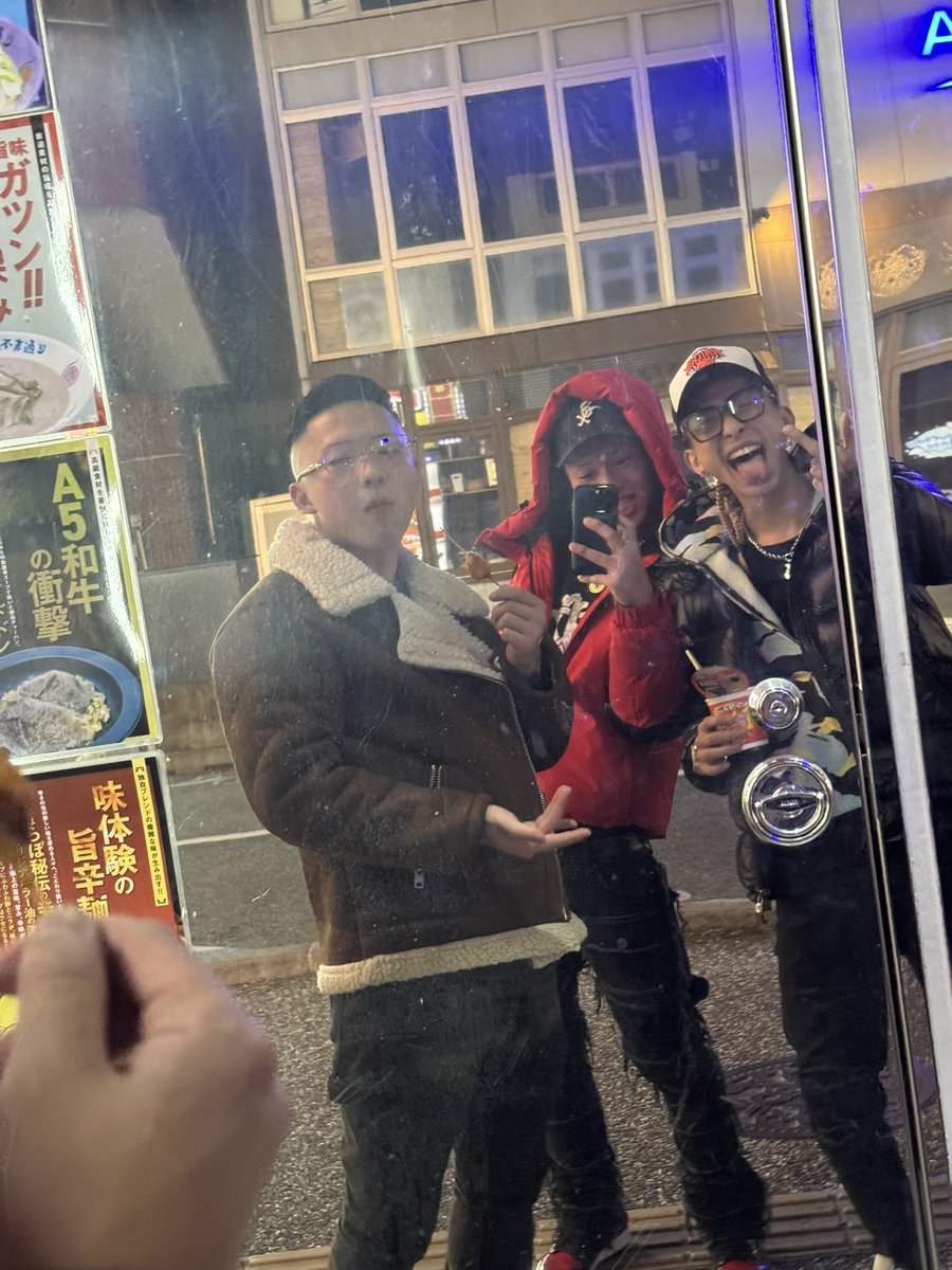 そろそろ会いたいぜ兄弟💧☔️

Free RawWise.