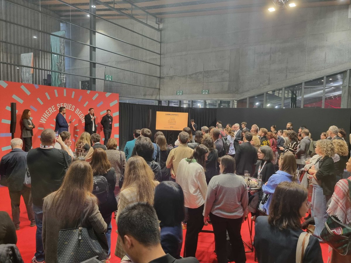 SERIELIZADOS FEST (@szsfest) on Twitter photo Som al <a href="/SeriesManiaPro/">SERIES MANIA FORUM</a> de Lille parlant del Fest i de la indústria de les sèries a Catalunya!
Un networking més que interessant per donar a conèixer la (fantàstica) feina feta a casa nostra pel que fa a les sèries i l'evolució del festival al llarg dels anys❤️📺 Som al <a href="/SeriesManiaPro/">SERIES MANIA FORUM</a> de Lille parlant del Fest i de la indústria de les sèries a Catalunya!
Un networking més que interessant per donar a conèixer la (fantàstica) feina feta a casa nostra pel que fa a les sèries i l'evolució del festival al llarg dels anys❤️📺