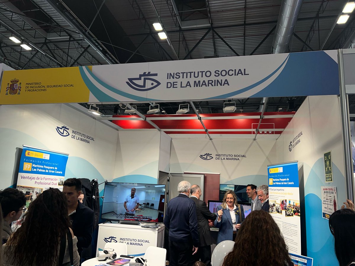 ISMrevistaMar's tweet photo. Nuestra directora @ElenaMcarques, el subdirector general de Acción Social Marítima y jefa del Gabinete Técnico de Dirección asisten hoy a la #SemanadelaEducación de @IFEMA MADRID que se celebrará del 26 al 30 de marzo.
#AULA2025 #Formación #ISM #REM
Os mostramos fotos ⬇️ https://t.co/6aq8zRUqMU