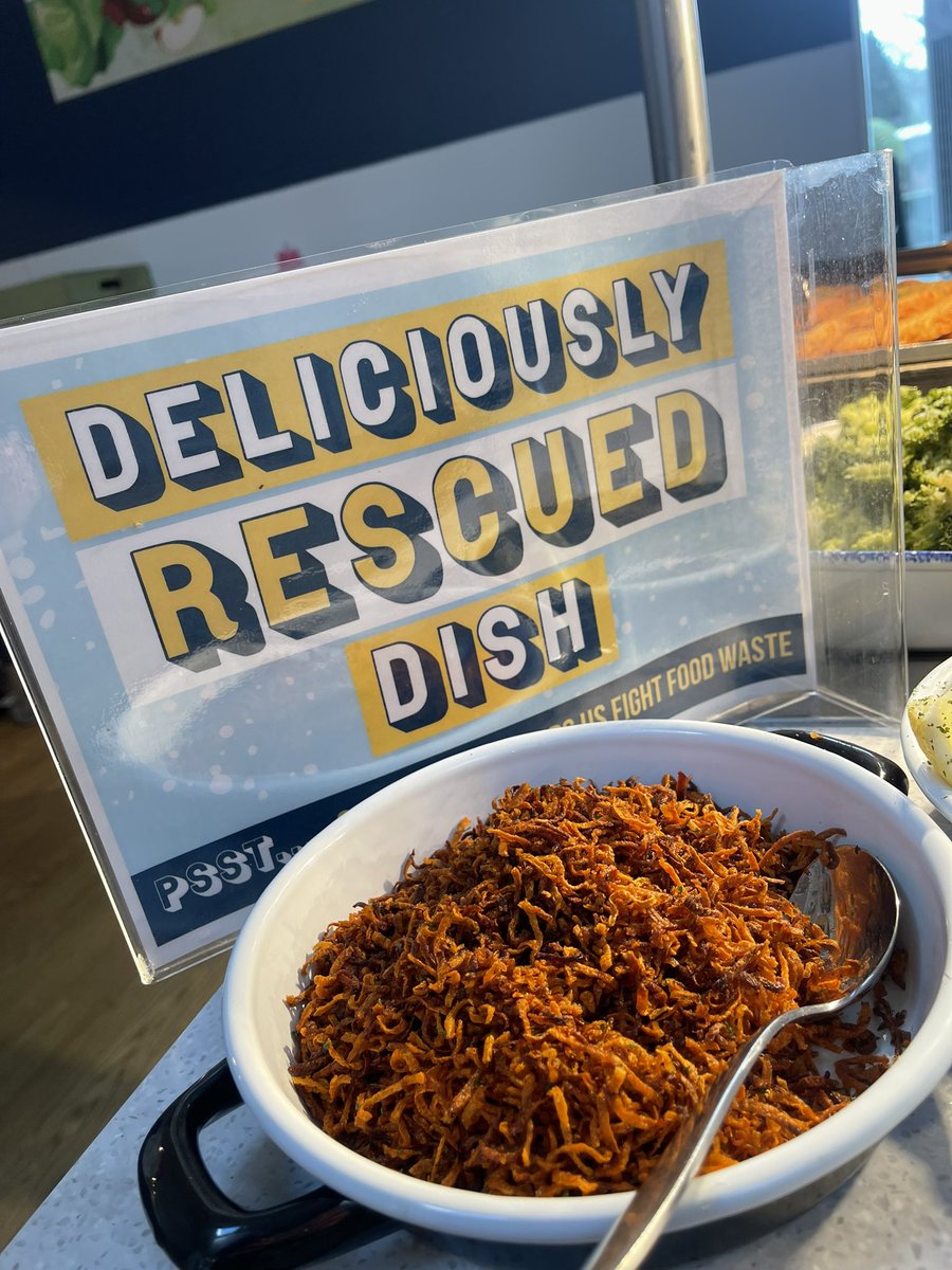 Today we have rescued carrot peels and miso aubergine purée from land fill as extra toppings for the main counters 👏  
<a href="/MaryMar89923871/">Mary Martin</a> <a href="/melrahaman/">Melissa Rahaman</a> <a href="/Milen42931651/">Milen</a>