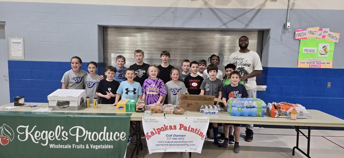 We had a great time this past weekend supporting the basketball camp at OMPH with Kris Jenkins! Fresh is best!
🏀🍒
<a href="/Smoove2you_/">Kris Jenkins</a>