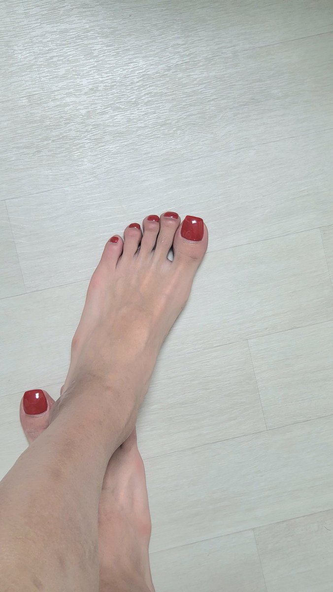 새로운 페디❣️
#발충 #발걸레 #풋잡 #cd #러버 #게이 #시디