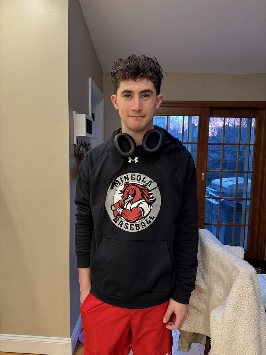 Baseball swag logo designed by this guy! Very proud of him! Thank you Coach Bohringer and <a href="/MineolaAD/">MineolaAthletics</a> for giving him this opportunity.