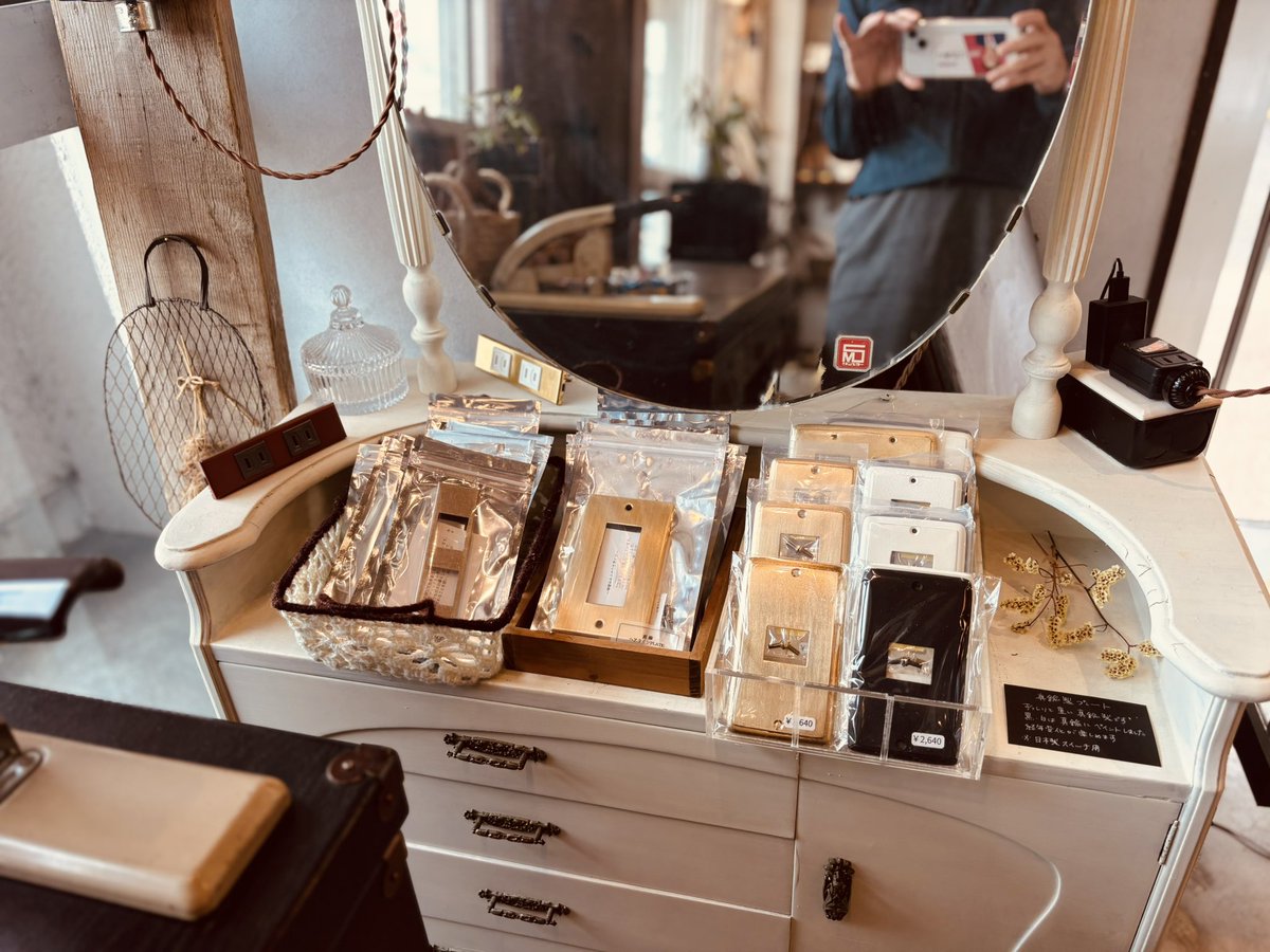 28Ave's tweet image. いつも気になっていたお店...
Google〜インスタ〜店名発見💡
ドアの向こうは別世界！
犬飼あきよしさんも訪問されたとはビックリ‼️
#toggle
#犬飼あきよし