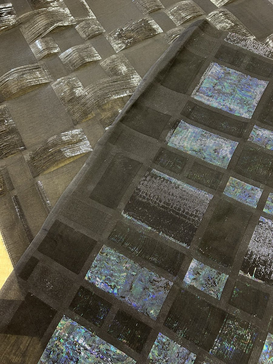 TamiyaRaden's tweet photo. 新作

#tamiyaraden #民谷螺鈿 #weaving #motherofpearl #pauashell #silk https://t.co/Z5kuaWMWKY