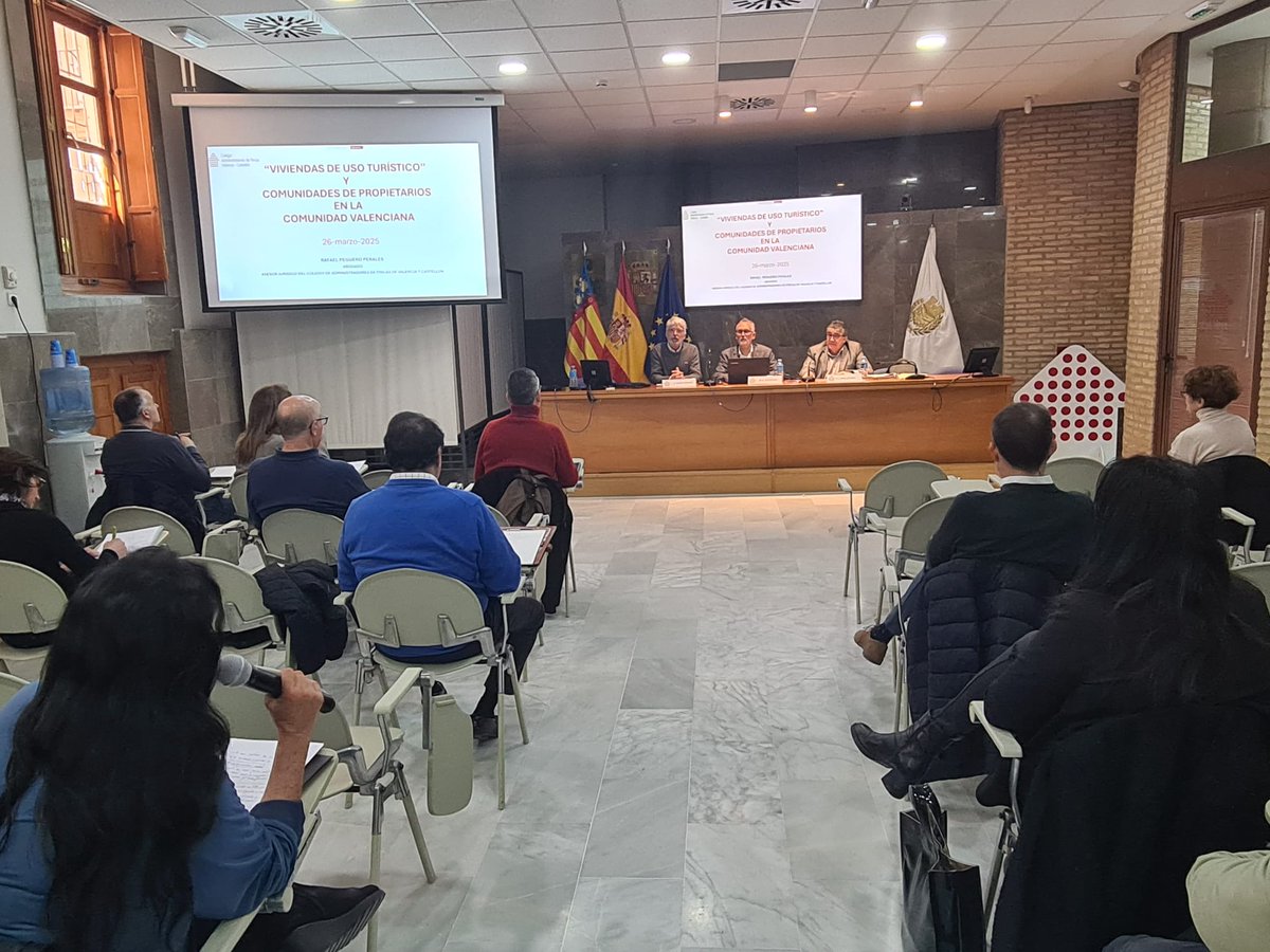 CAF Valencia-Castellón (@cafvalencia) on Twitter photo Jornada sobre viviendas de uso turístico con más de un centenar de asistentes. Una concurrencia que demuestra el gran interés que tiene esta cuestión entre las comunidades de propietarios y la adecuación del programa formativo del <a href="/CAFValencia/">CAF Valencia-Castellón</a>
#CAFValenciayCastellón Jornada sobre viviendas de uso turístico con más de un centenar de asistentes. Una concurrencia que demuestra el gran interés que tiene esta cuestión entre las comunidades de propietarios y la adecuación del programa formativo del <a href="/CAFValencia/">CAF Valencia-Castellón</a>
#CAFValenciayCastellón