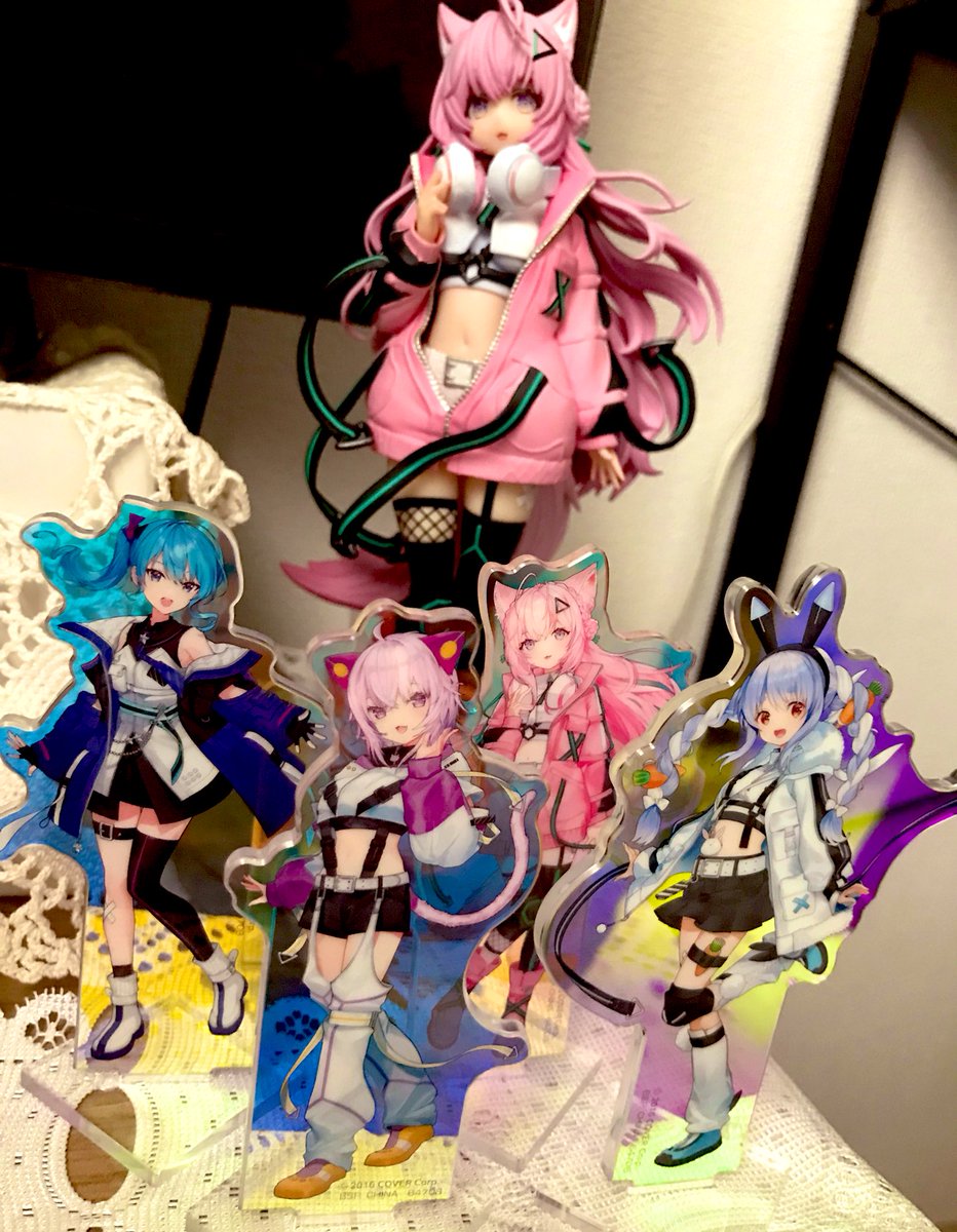 aqua1lis's tweet photo. い��ねこよりさん。 https://t.co/Iv9eA9aRF6