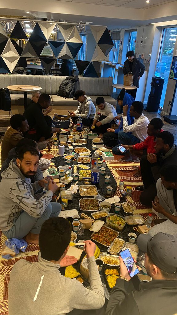 Grateful to host community meals supporting asylum seekers at the Oxford hotel.
Moments like this remind us of the power of food, faith, and togetherness—especially in Ramadan.
May these gatherings continue to bring hope and dignity to those in need.
#Ramadan #CommunitySupport