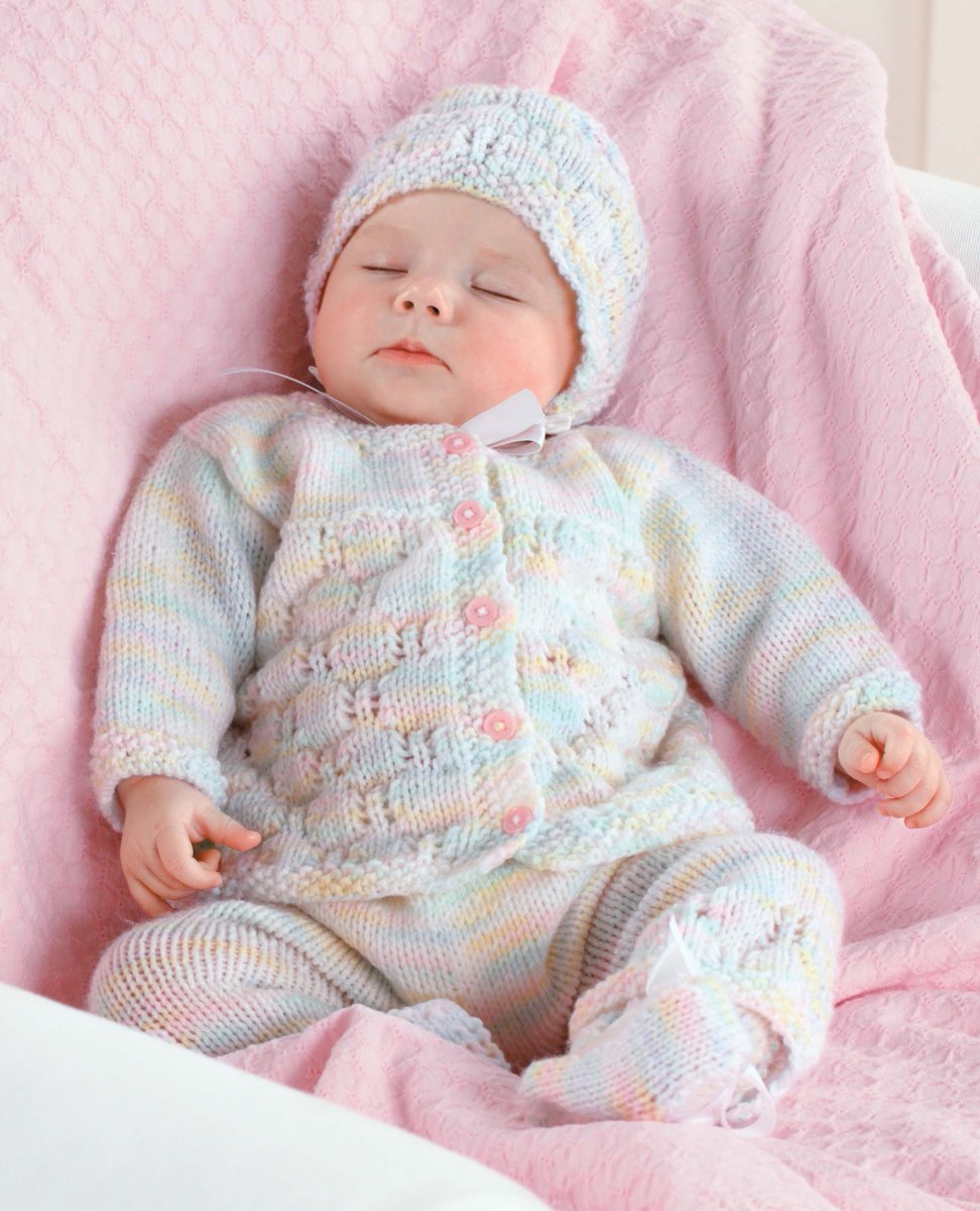 From knit and crochet to sewing and quilting, leisurearts.com has everything for the art of everyday living. Shop our wide range of books and kits on everything from amigurumi to fashion to home décor. #leisurearts #crochet #knitting #amigurumi #quilting #crafting