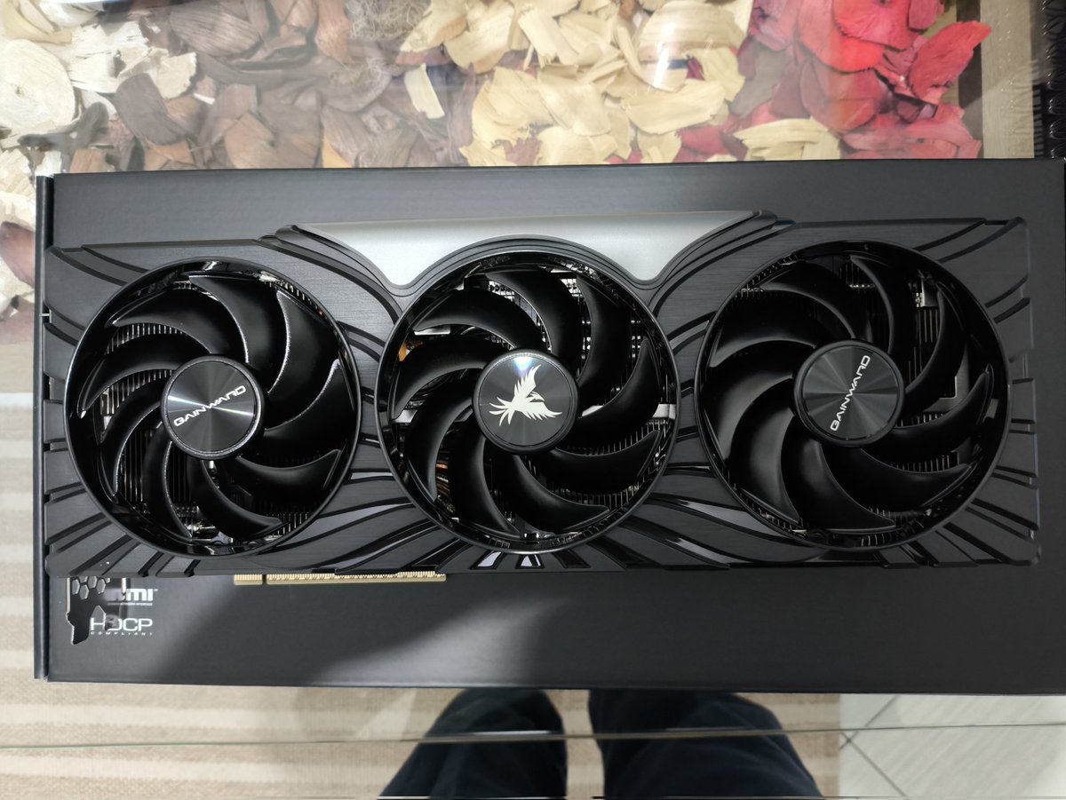 _ferramenta's tweet photo. Que entrega a jato foi essa? Comprei no sábado e já chegou! Na verdade chegou ontem mas não consegui postar, mas agora ela já tá aqui em ação!
Agradeço mais uma vez a @GKInfoStore pela agilidade e pelo atendimento!
Da próxima vez eu quero meu tijolo!! https://t.co/URfHZoXhaJ