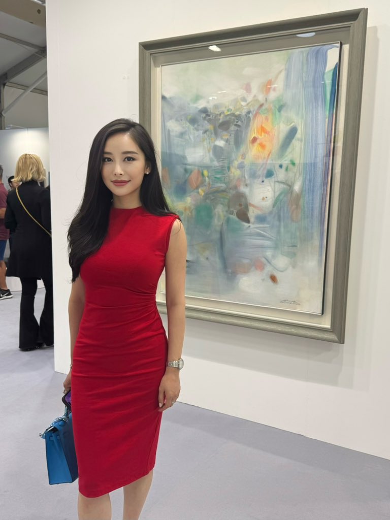 cecilia_hsueh's tweet photo. The only piece that I wanted at Art Basel today: a piece by Chu Teh-Chun worth $1.25M. Letโs pump ETH to $5K so I can bring it home. https://t.co/r6DUMhC9OG