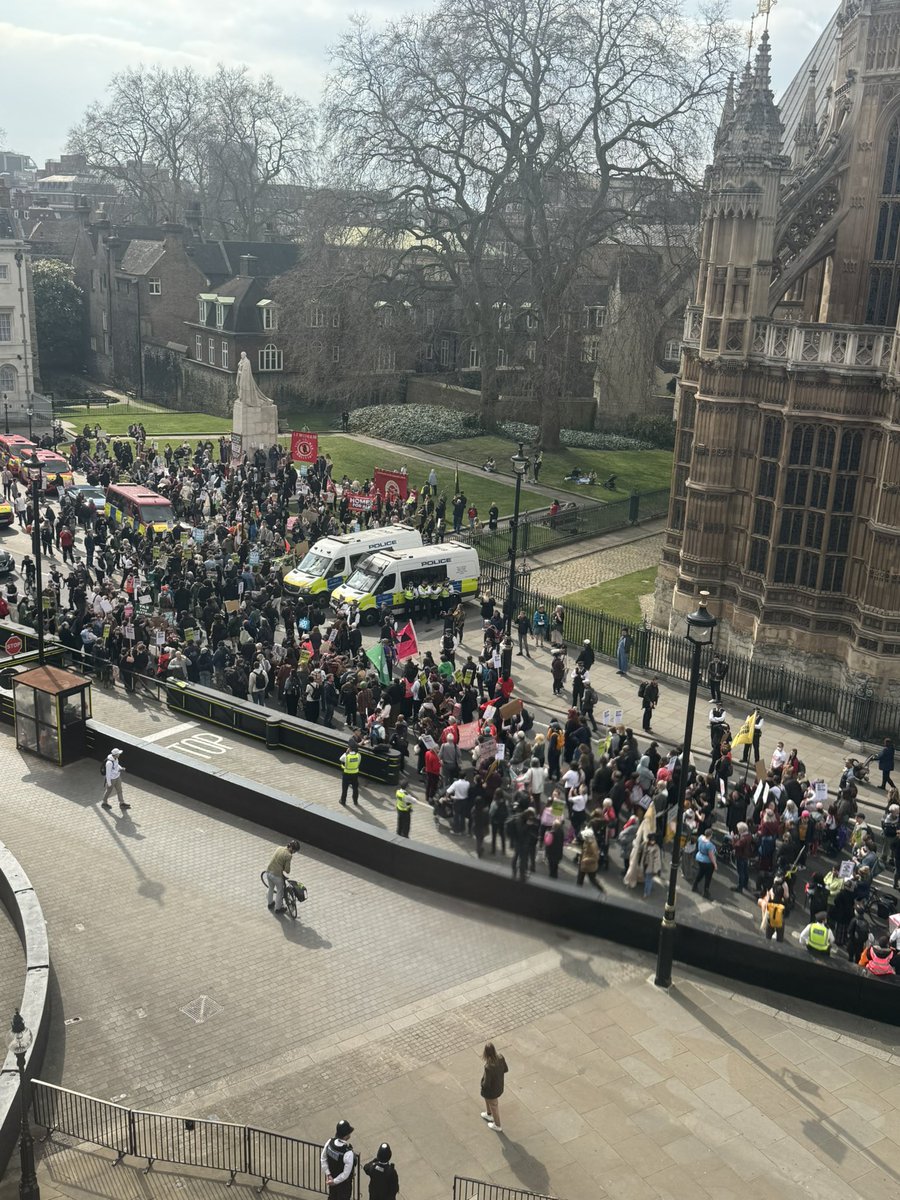 Fairplay to <a href="/Dis_PPL_Protest/">DPAC</a> 👏👏👏

As Rachel Reeves stands at the dispatch box announcing £4.8bn of cuts to the welfare system — alongside increased spending on militarism — the cry of “#WelfareNotWarfare” can be heard loud and clear in Westminster.

#SpringStatement