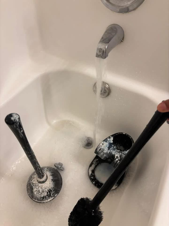 Okay yall so someone said washing these out are nasty…. Im so confused . IMO It’s TRIFLING to not clean them but I digress