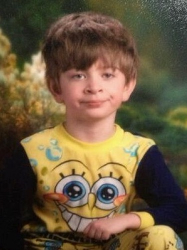 man_job_'s tweet image. я: хуясє я дорослий, приготував сніданок, тепер я за здоровий образ життя, який же я молодець
2 олівки і півлітрова чашка кави на столі: