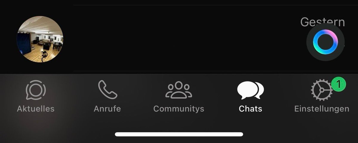 alchoo123's tweet photo. Was zum fick isch das für en scheiss. Wer brucht verfickti drecks AI für whatsapp. Erst vor kurzem het snap de annoying bastard My AI endlich wegno us minere liste und jetzt pulled whatsapp so eine https://t.co/NyCRcBFM0C