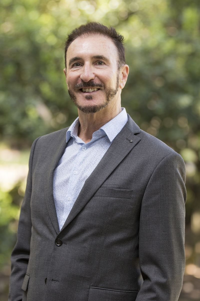 The ERSA Prize goes to Michael Storper—a scholar who has made cities legible, regions intelligible, and theory usable.
Few have married rigour and relevance with such grace. Fewer still are as admired in print as they are in person. A richly earned honour.
ersa.org/2025/03/25/ers…