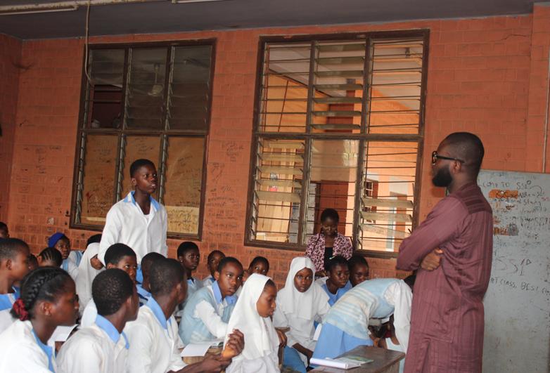 YEFNigeria's tweet photo. In celebration of World Financial Literacy Day, we conducted engaging financial literacy sessions in schools across Lagos, Abuja, Sokoto, and Port Harcourt.  A big thank you to Standard Chartered for sponsoring this initiative and to YEF for making it happen! #FinancialLiteracy https://t.co/rsoPFWGw4C