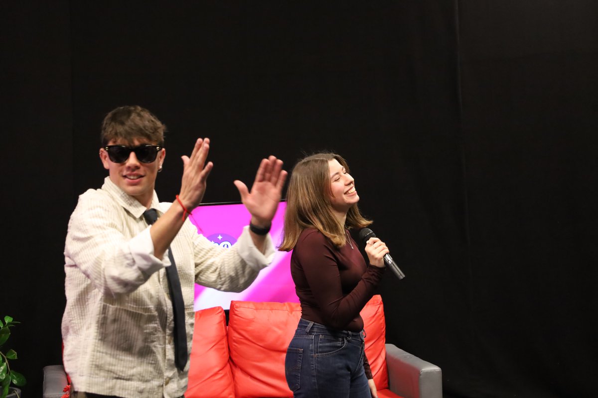 ehandreu's tweet photo. Ayer hicimos otra edición de @fcdtalks en @fcdmurcia después de meses de trabajo. Este año sobre feminidades y masculinidades en los medios, con @mrstough y @m_castellvi como invitadas, y gracias a un equipo increíble de 45 estudiantes de Media Studies y CAV 🩷

📷@MarcosMMC_2003 https://t.co/YA2bemjtSY