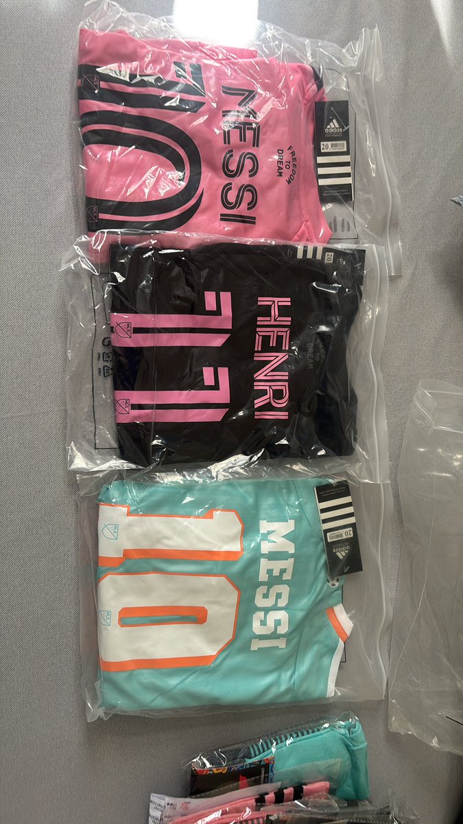 ẠŁẠ₦ MẸ₦ŦłPŁ¥ #lovewillterraceapart tweet media